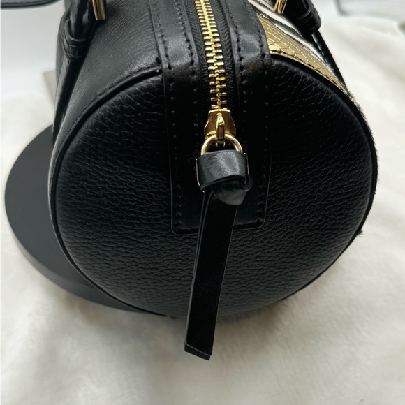 Michael Kors Stanton Medium East West Leather Barrel Messenger Black Multi. - Picture 6 of 16